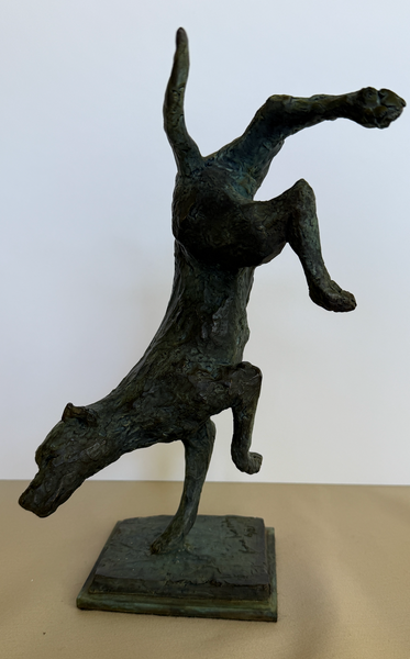 Dancing dog - sculpture